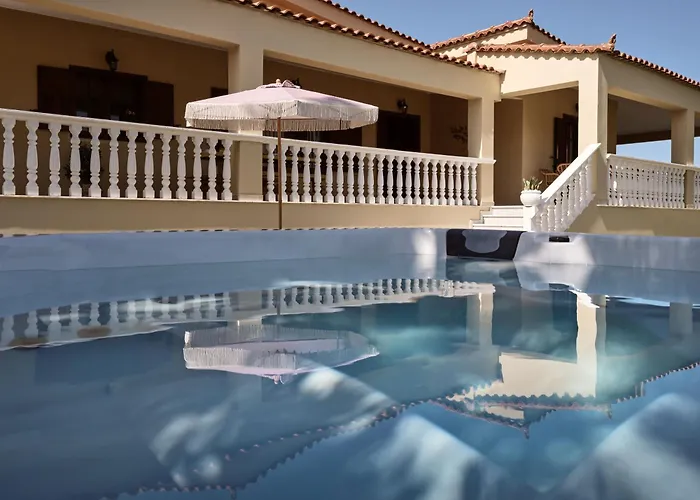 Sea Elegance - On The Beach, By Zantewize